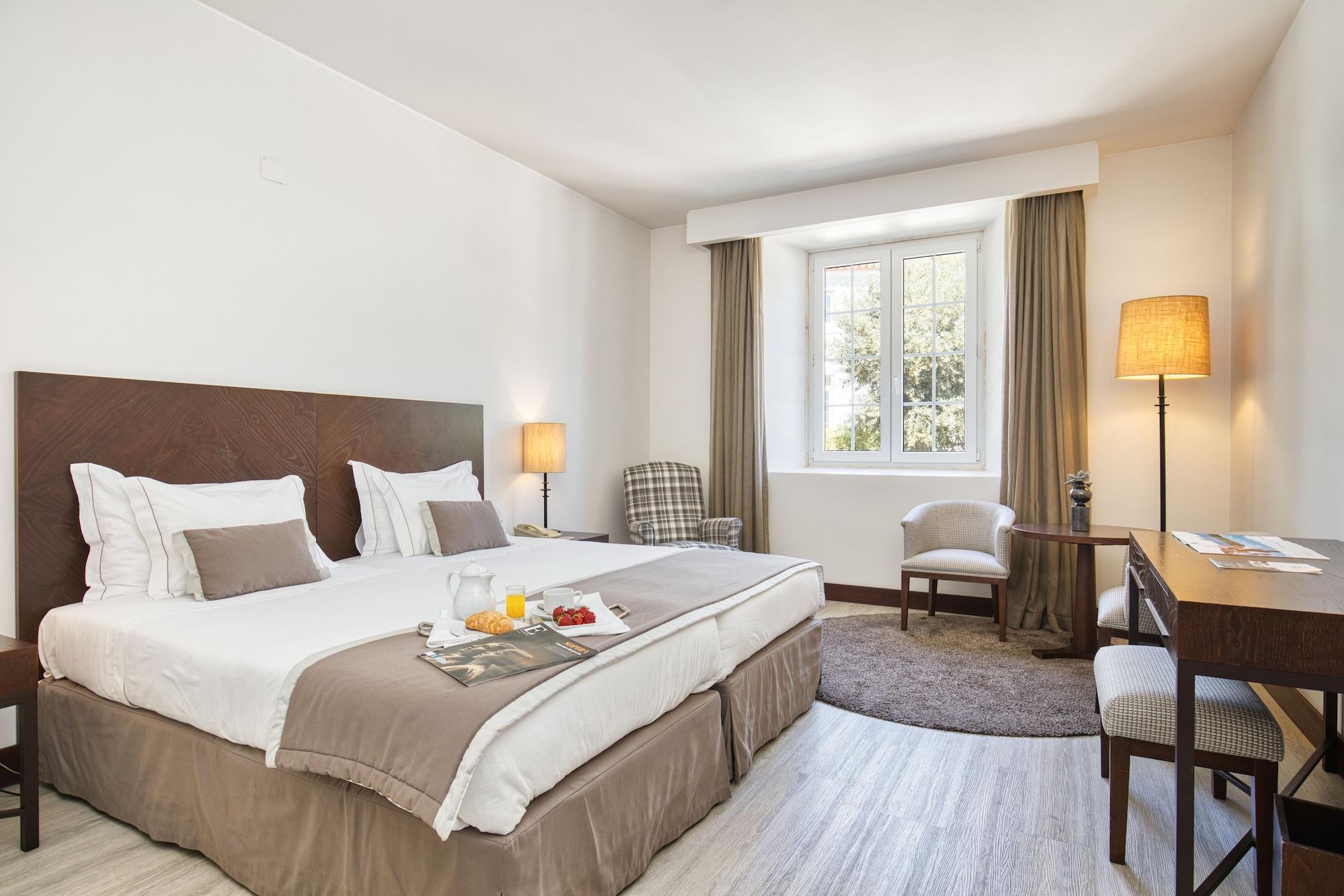 Pateo Dos Solares Charm Hotel Estremoz Bagian luar foto