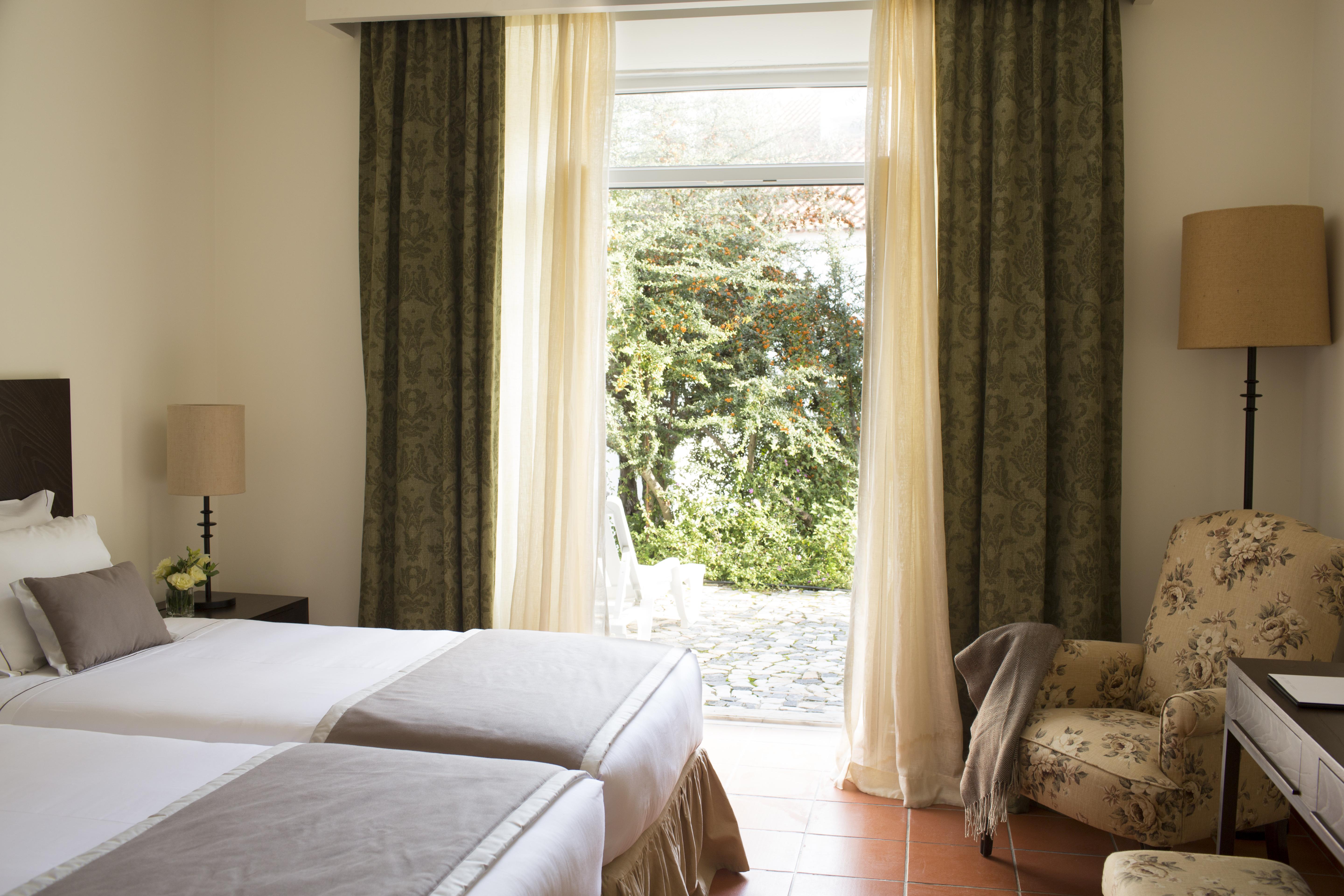 Pateo Dos Solares Charm Hotel Estremoz Bagian luar foto