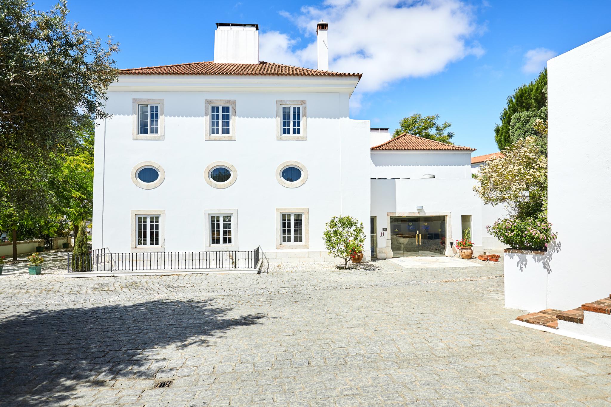 Pateo Dos Solares Charm Hotel Estremoz Bagian luar foto