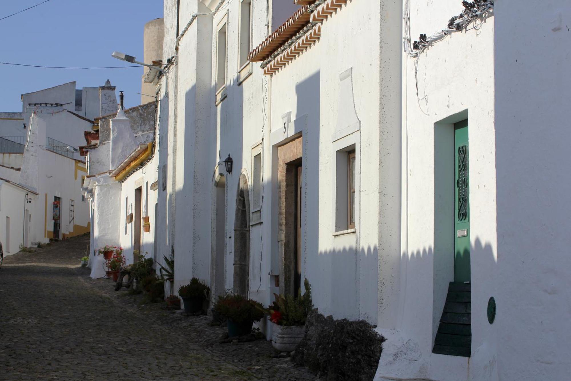 Pateo Dos Solares Charm Hotel Estremoz Bagian luar foto
