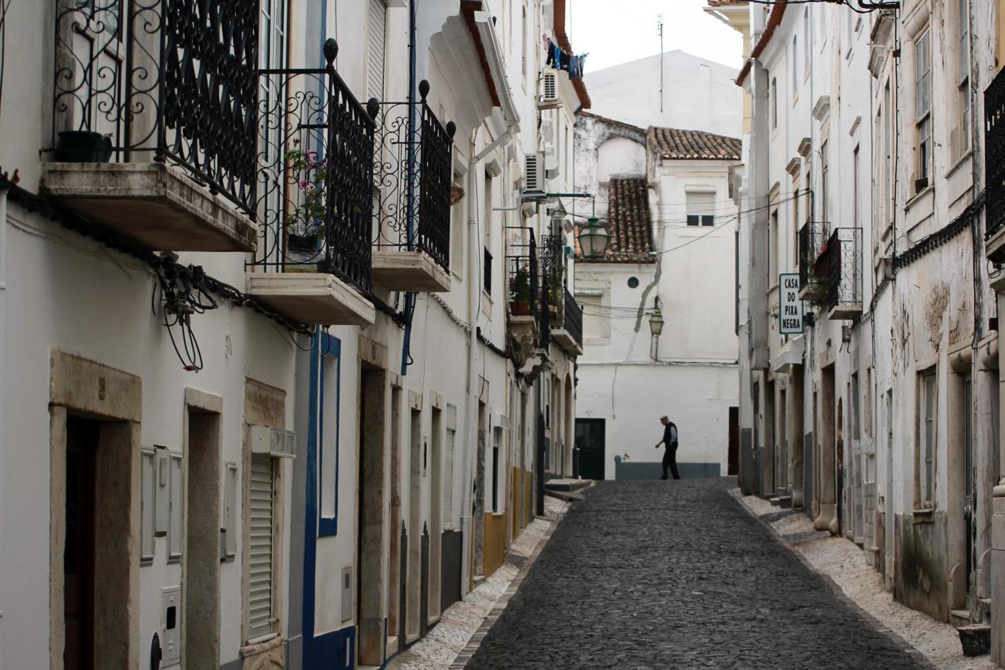 Pateo Dos Solares Charm Hotel Estremoz Bagian luar foto
